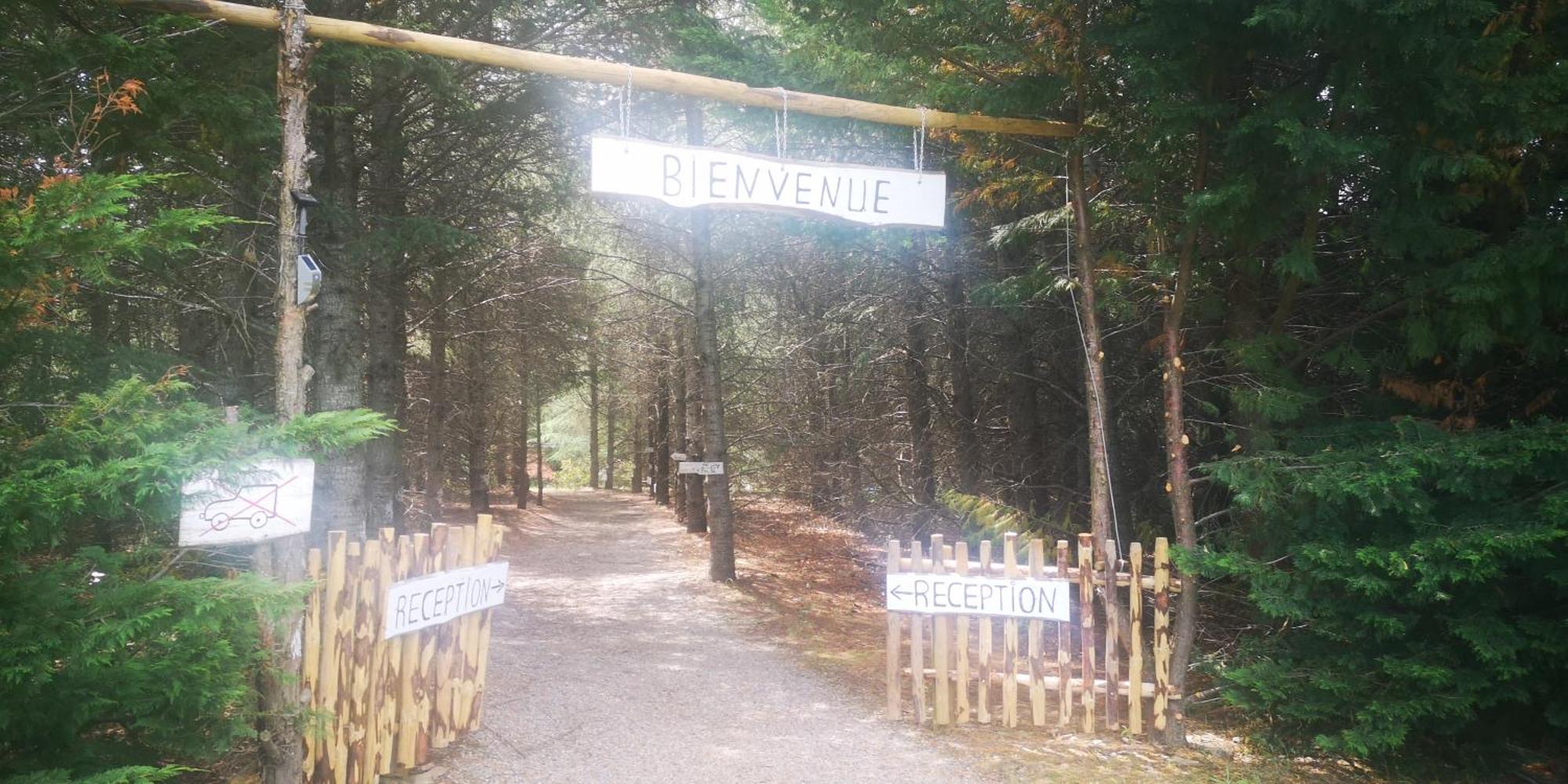Domaine De La Vitarelle Glamping Villaniere Kültér fotó