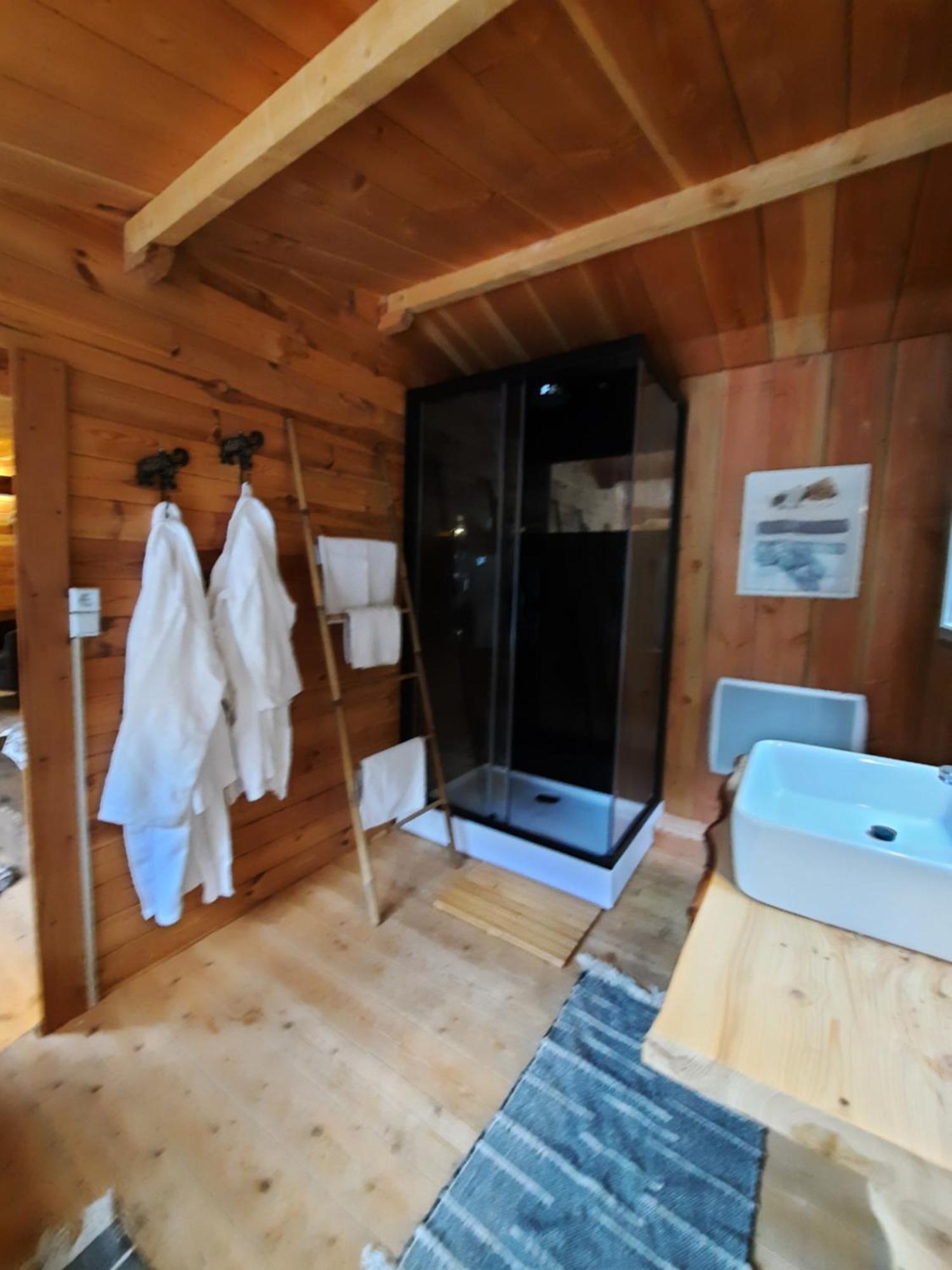 Domaine De La Vitarelle Glamping Villaniere Kültér fotó